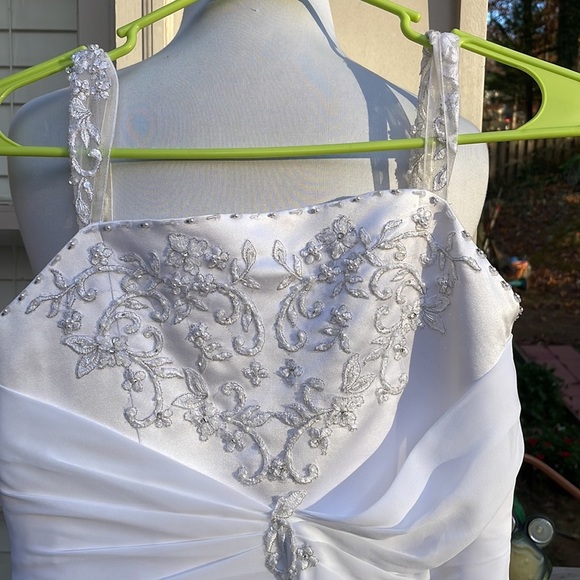 EUC- David's Bridal Flower Girl Dress Size 12 - Picture 3 of 14